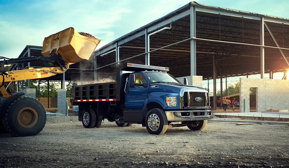 Commercial service bay